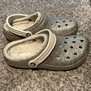 Gold glitter Sherpa lined crocs